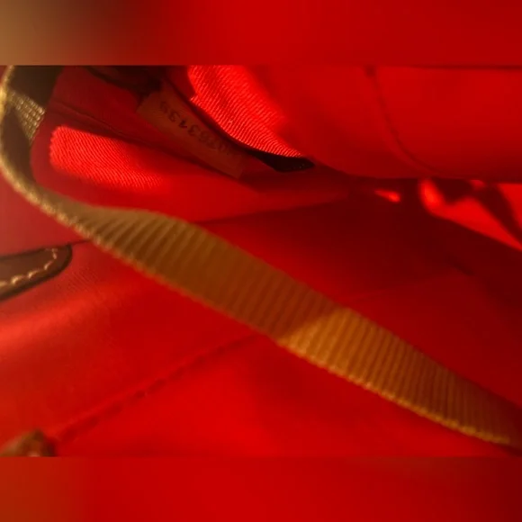 🌟Authentic Dooney & Bourke Pebble Grain Zip Zip Satchel 🌟 - Picture 10 of 11